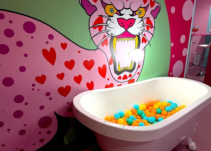 Appartamento Capsule Bubble Jacuzzi Sauna Switch 2 *